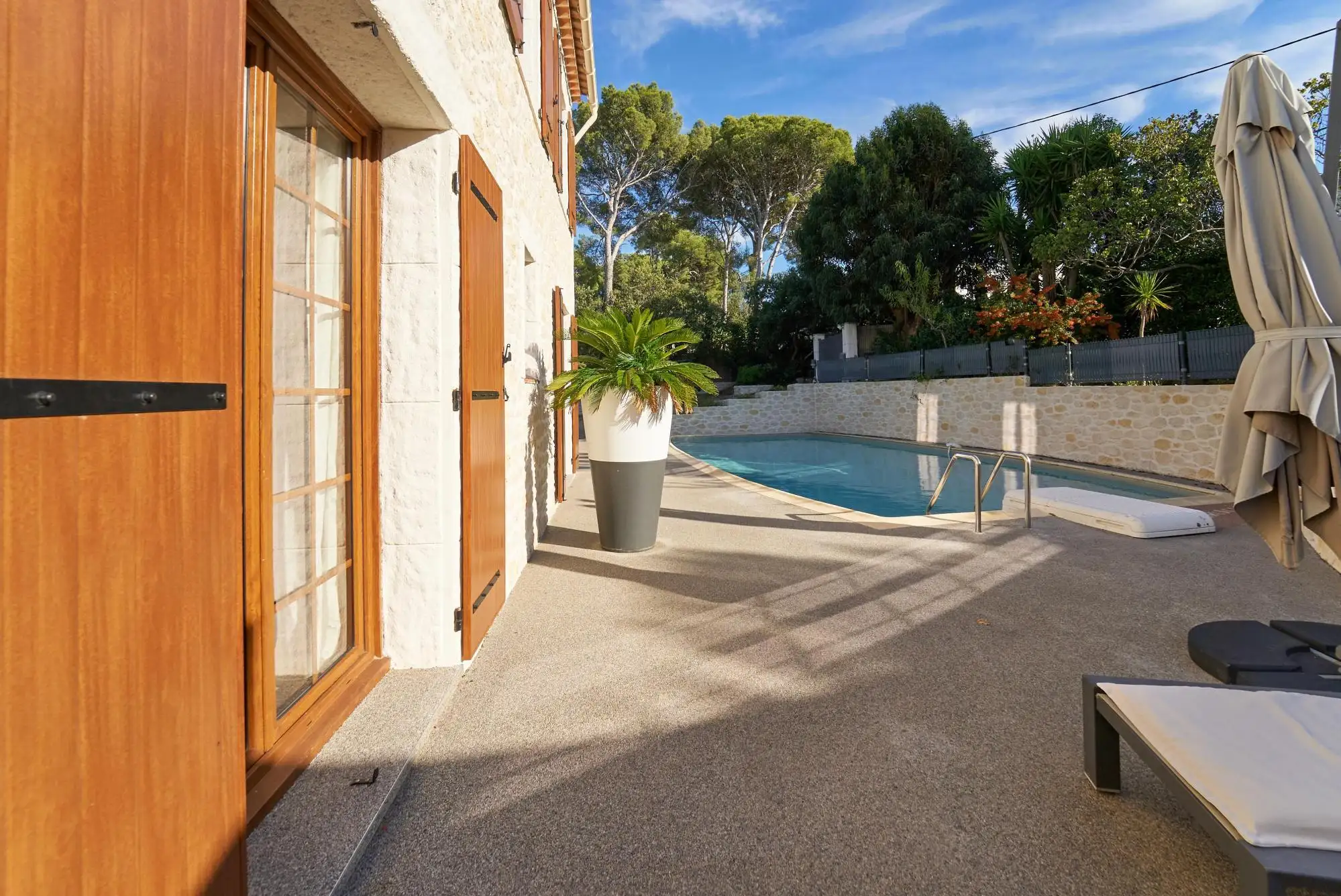 Location saisonni�re Six Fours villa du brusc