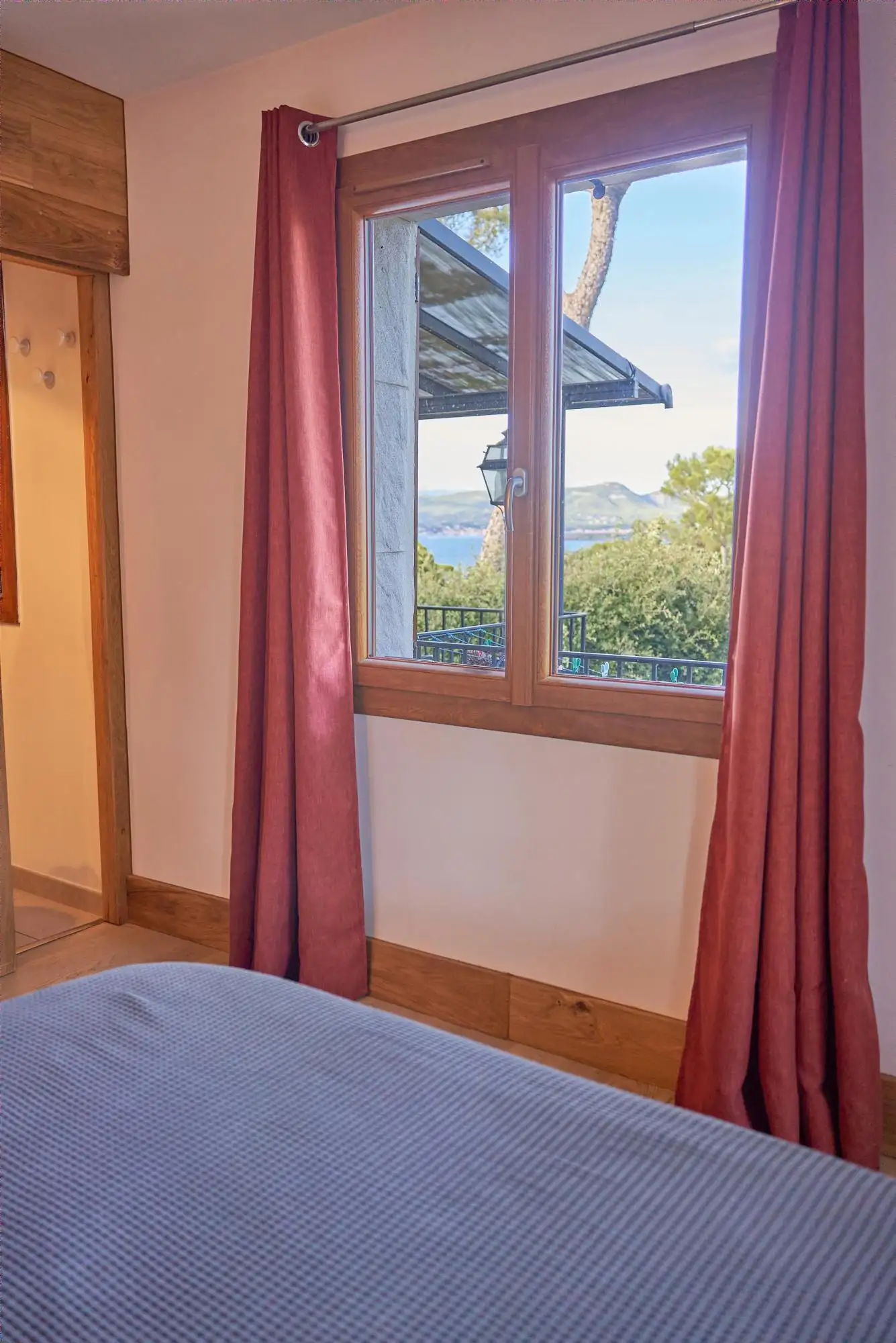 maison a louer six fours villa du brusc